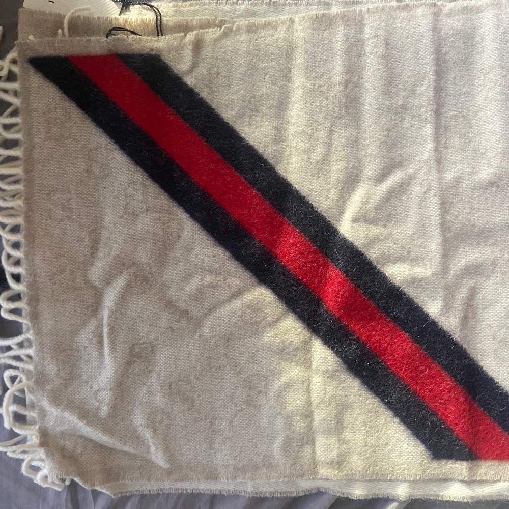 Gucci scarf